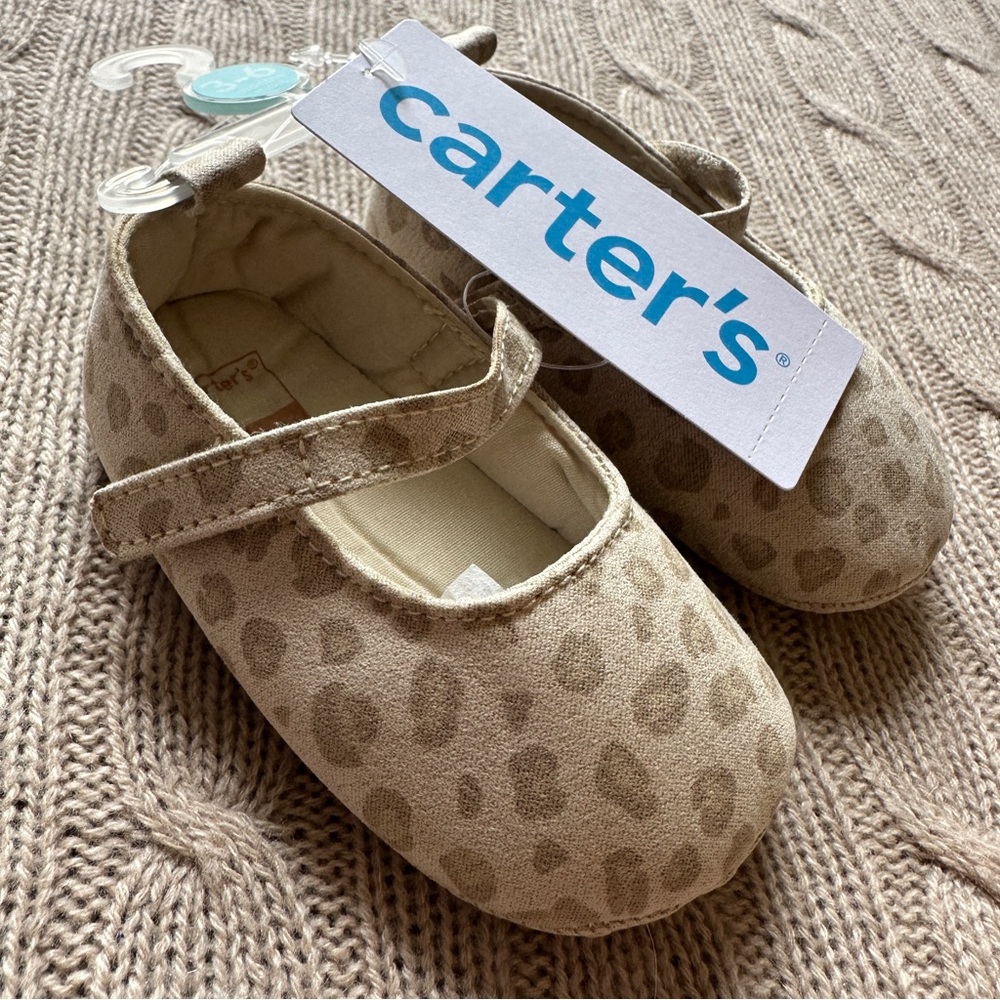 NWT Carter’s Baby Girl Shoes, Leopard Print, Size 2